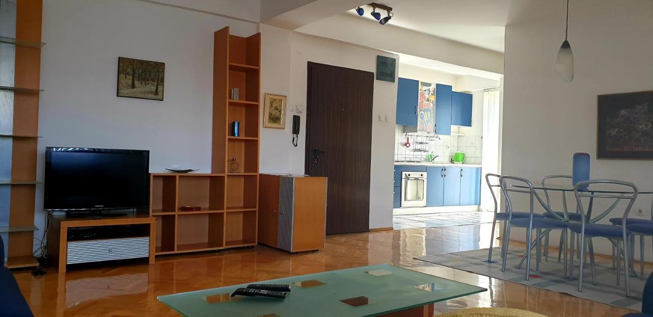Spectacular Apartment In Skopje, City Mall Area Kültér fotó